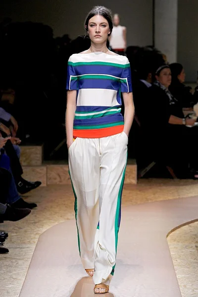 Look 26